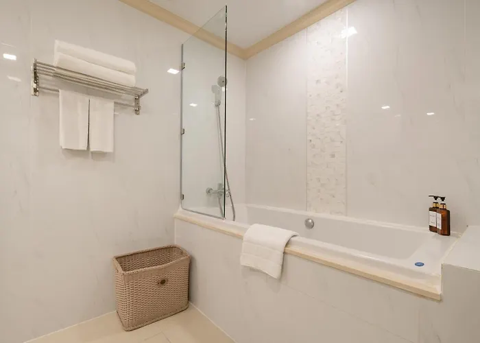 Aspira Hana Executive Thonglor Отель 4*