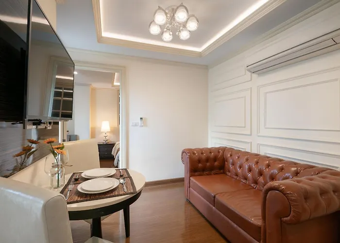 Отель Aspira Hana Executive Thonglor 4*