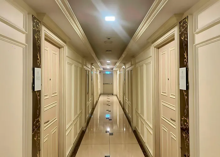 Aspira Hana Executive Thonglor Бангкок