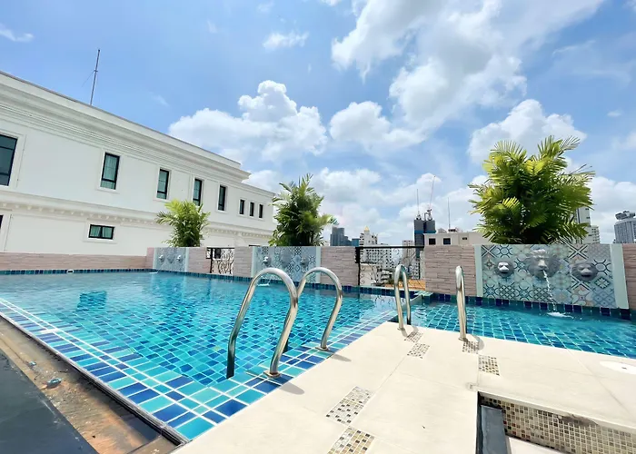Aspira Hana Executive Thonglor 4* Бангкок