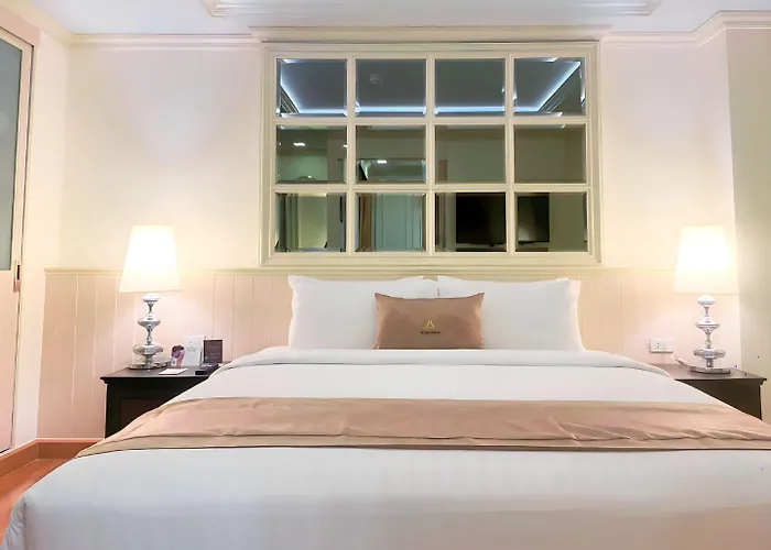 Aspira Hana Executive Thonglor Отель