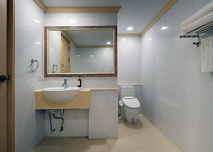 Aspira Hana Executive Thonglor Бангкок